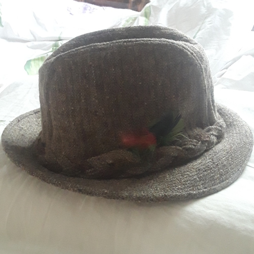 Stetson Wool Vintage Hat with braid and feathers